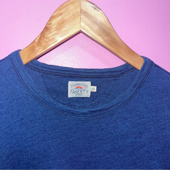 Faherty Short Sleeve Shirt Men's Size Small Dark Blue Navy Indigo Pocket Tee - Picture 7 of 12